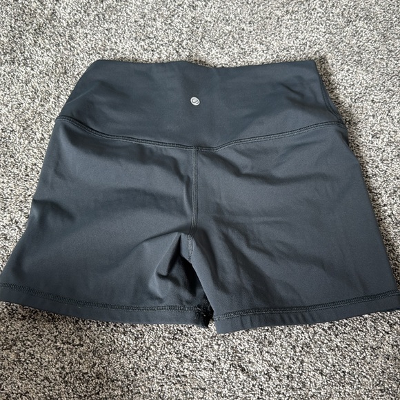 CRZ YOGA Grey Bike Shorts High-Waisted Compression - Picture 3 of 3